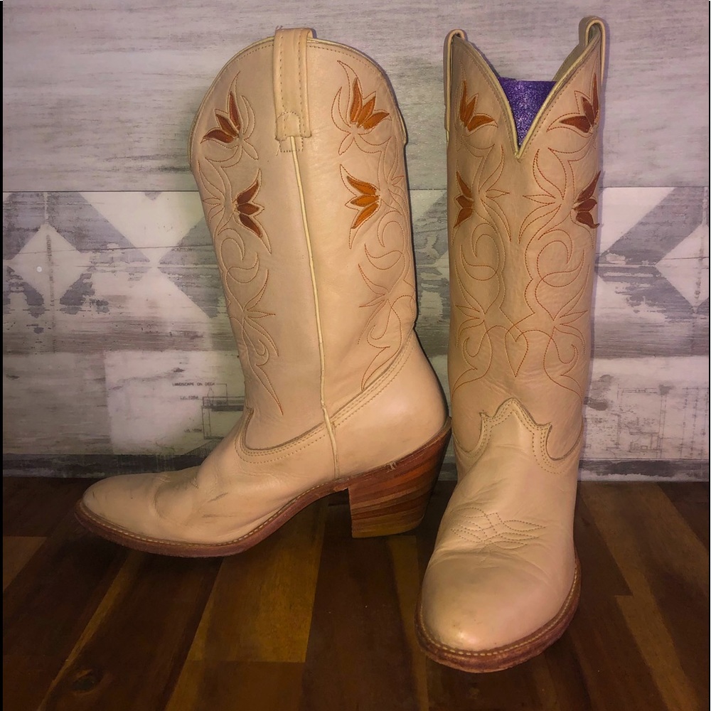 Women’s Vintage ACME Cowboy Boots size 10